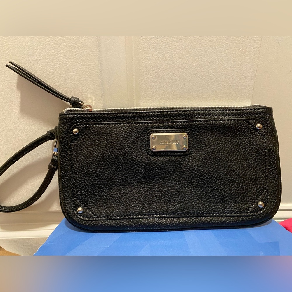 Nine West Wristlet